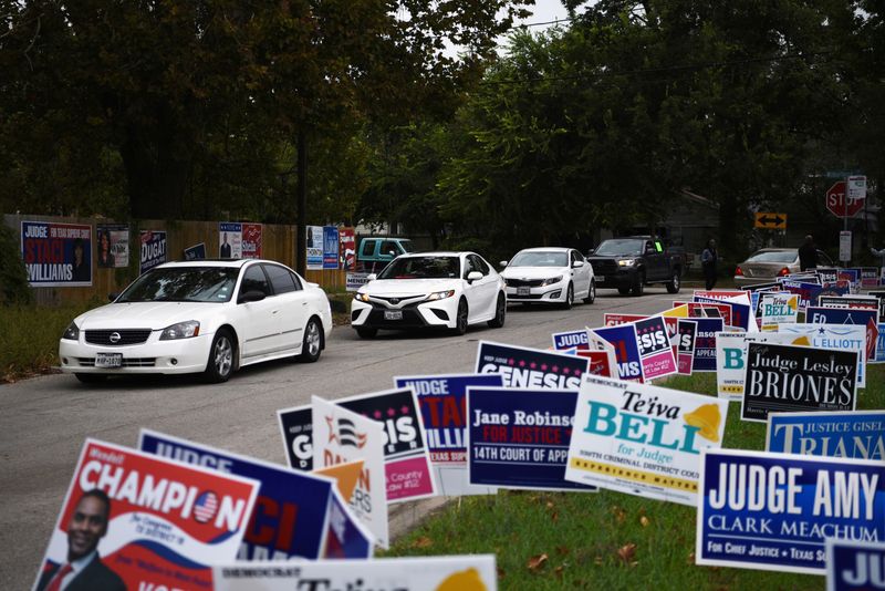 米テキサス州のドライブスルー投票は有効、共和党の訴え棄却