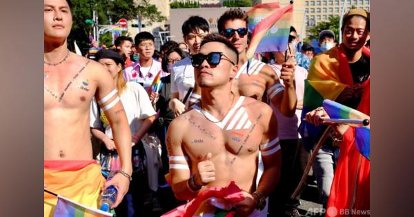 台湾LGBTパレード、感染対策成功で例年通り実施