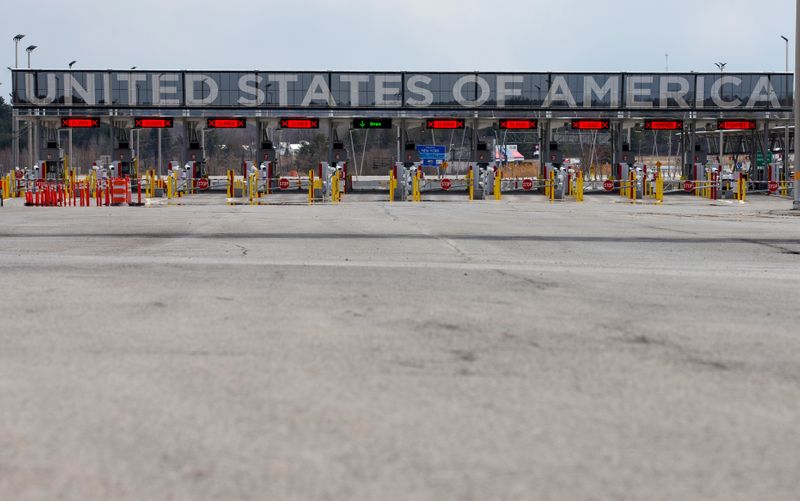 米、カナダ・メキシコとの国境封鎖を12月21日まで延長