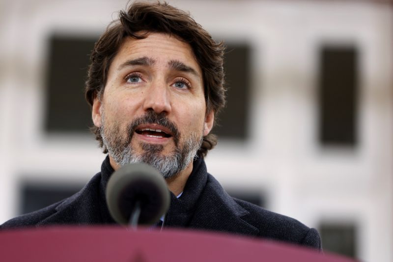 カナダのコロナ新規感染、年末に4倍増も　首相「外出控えて」