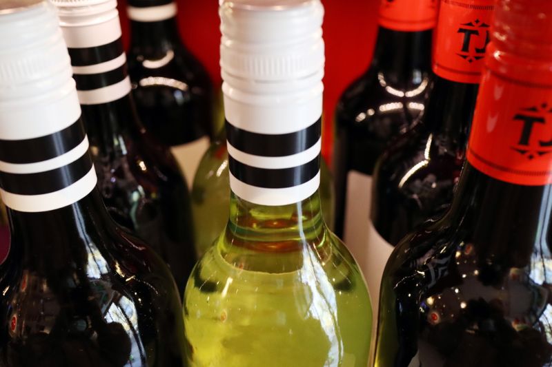 中国、豪産ワインへの反ダンピング措置を最長4カ維持する方針
