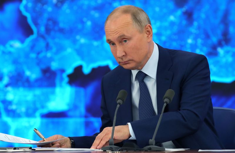 プーチン氏、野党指導者の毒殺未遂疑惑を否定　「殺害は不要」