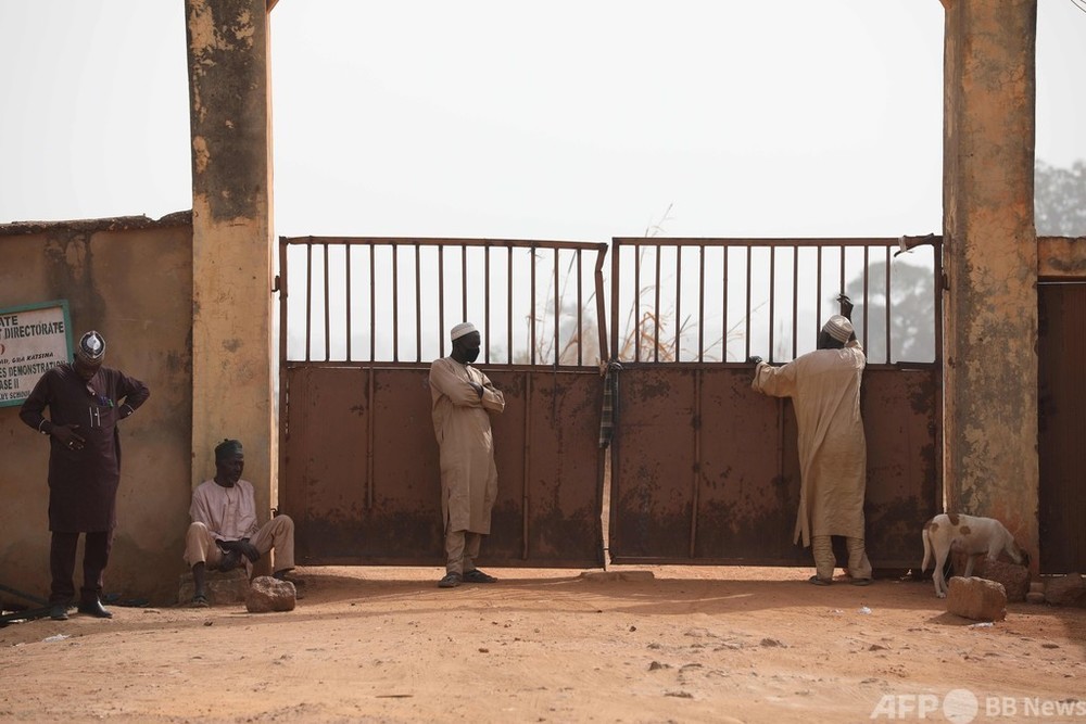 ナイジェリア男子生徒拉致、344人解放