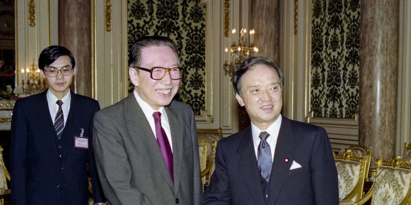 中国、90年に天皇訪中直接要請　日本、世論懸念し非公表