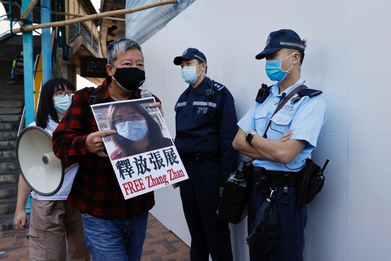 武漢のコロナ情報発信で懲役4年、市民記者に中国の裁判所