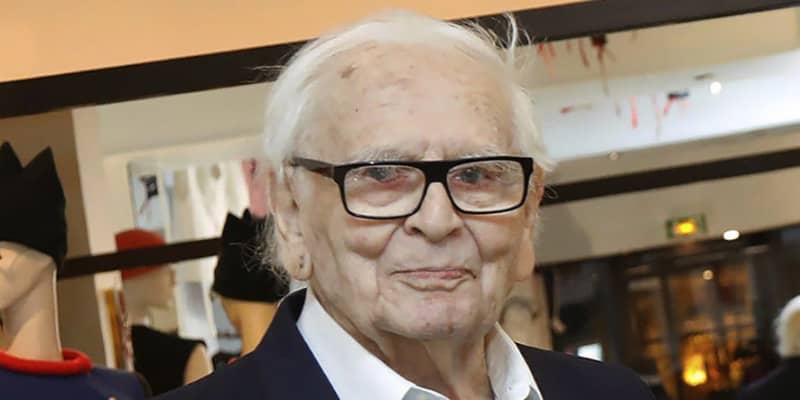 ピエール・カルダンさんが死去　仏の服装デザイナー、98歳