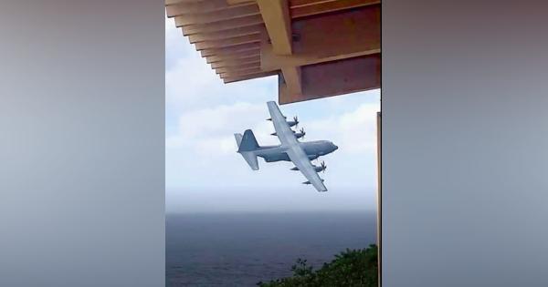 米軍の大型機か　沖縄の離島を超低空飛行【動画あり】