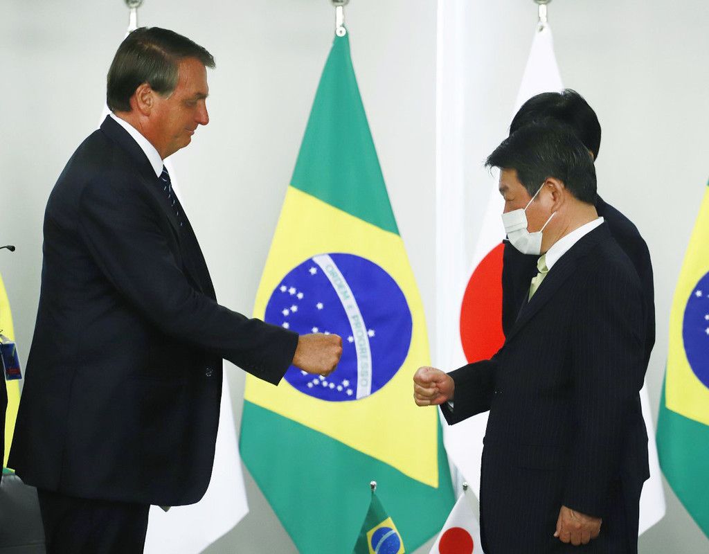 茂木外相との会談もマスクなし　ブラジル大統領「信念」貫く：時事ドットコム