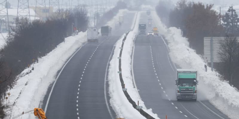 北陸大雪、立ち往生全て解消　高速の通行止めも