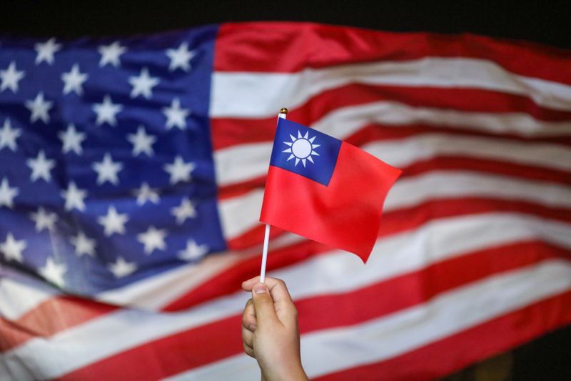 米国連大使の台湾訪問中止に、政権移行の一環で