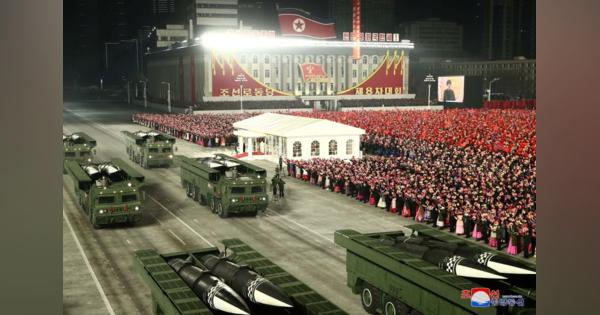 北朝鮮が軍事パレード、新型ＳＬＢＭも登場　核実験再開前触れか