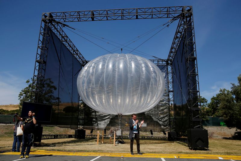 米アルファベット、気球によるネット網構築計画「ルーン」を終了