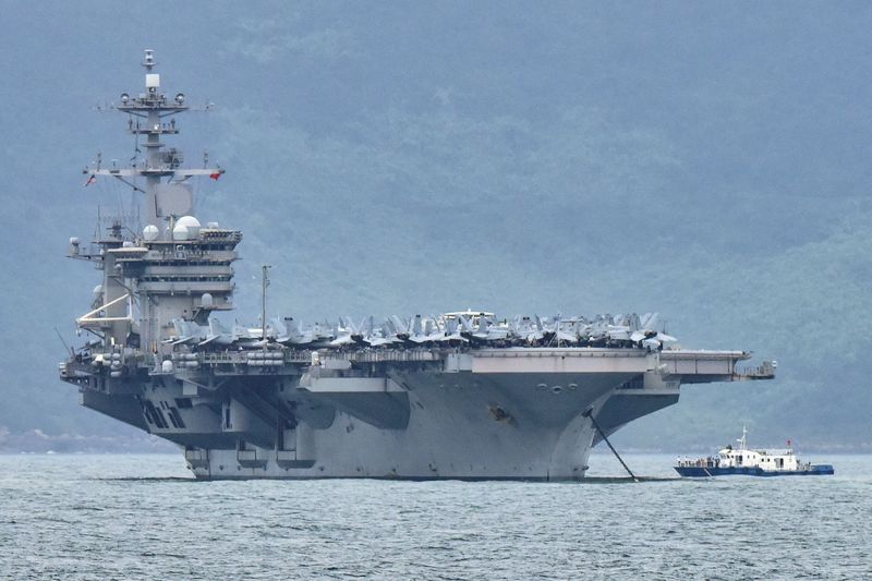 南シナ海の米軍事行動「平和に資さず」、中国が反発