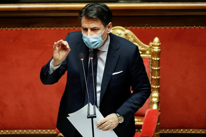 イタリアのコンテ首相、26日辞任へ　政局の混迷続く