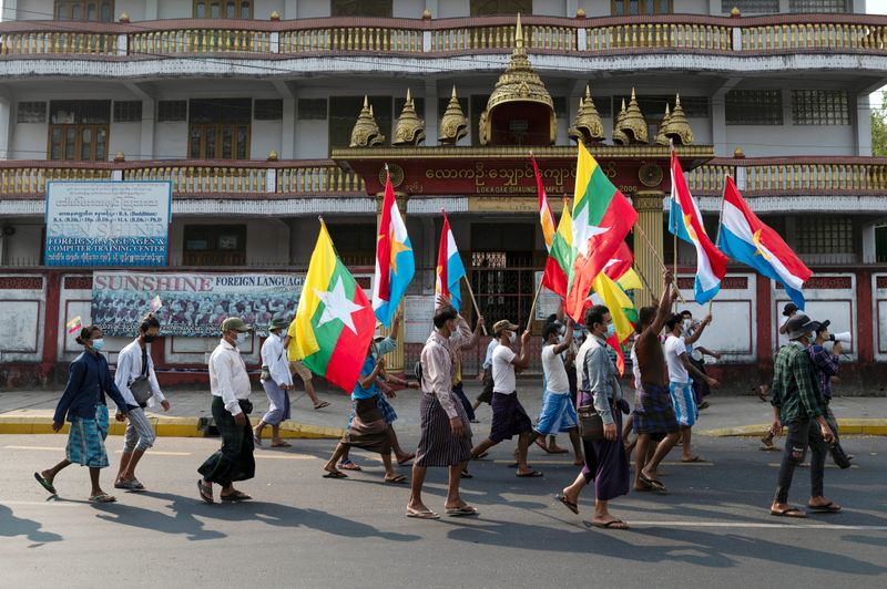 現地大使館が日本人の外出自粛呼びかけ、ミャンマー軍が政権掌握