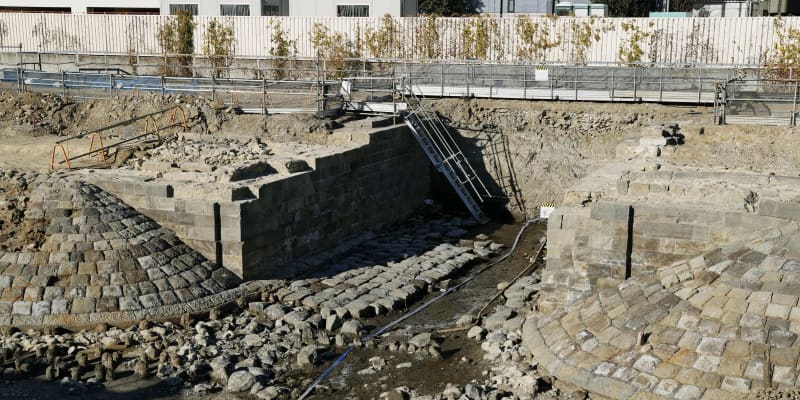 高輪築堤の遺構「全面保存を」　日本考古学協会が要望書提出