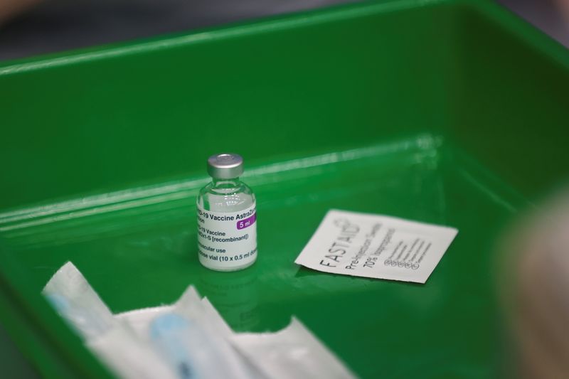 英、ファイザー・アストラゼネカ製ワクチンの組み合わせ接種調査