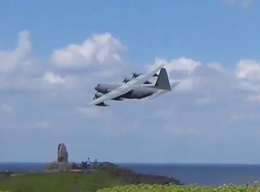 【動画あり】米軍機か、国頭・辺戸岬周辺で低空飛行
