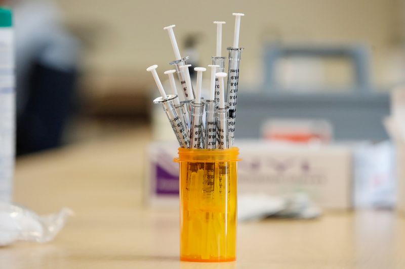 米ワクチン供給、向こう数週間で急増　製薬各社が議会で表明