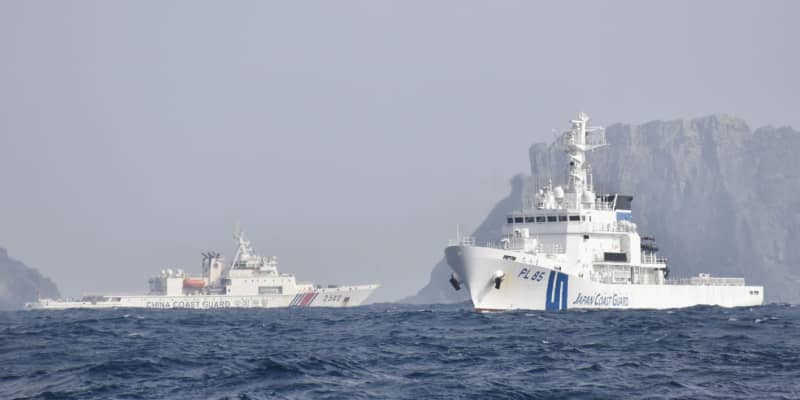 防衛相、中国船へ危害射撃に含み　尖閣巡り「状況で判断」