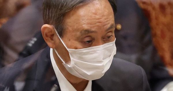 菅首相、感染抑止へ「重要局面」　参院予算委