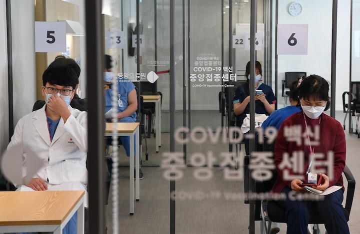 韓国における新型コロナワクチン接種が加速、接種開始７日目で累計接種者数が22.5万人を超える