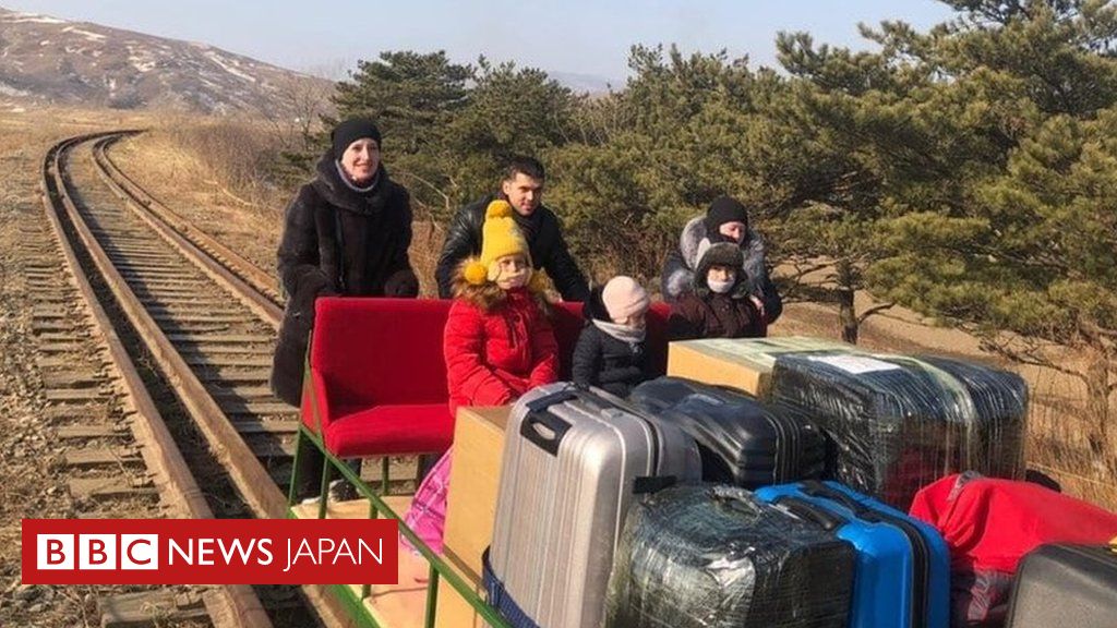 ロシア外交官と家族、手押しトロッコで北朝鮮を出る