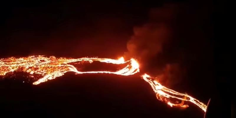 アイスランドで火山噴火　当局「差し迫った危険なし」