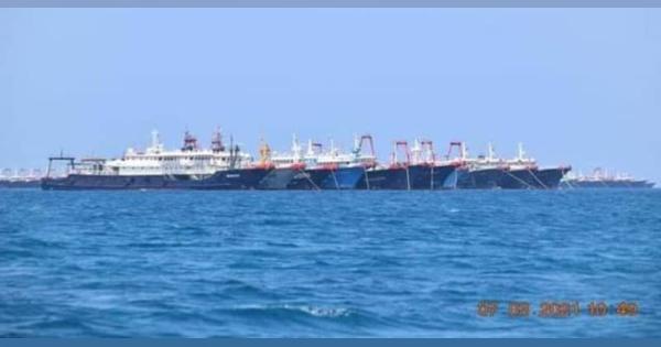 南シナ海に中国漁船200隻集結　フィリピン「海上民兵が配備」