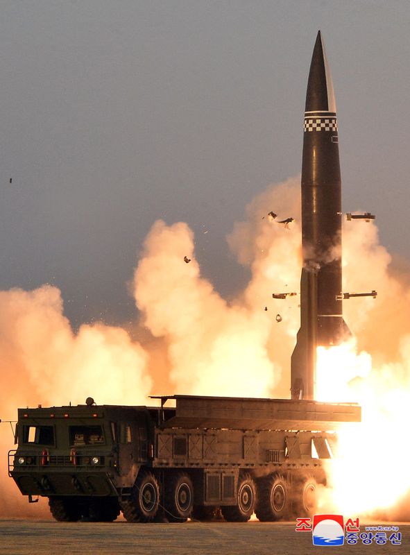 北朝鮮、ミサイル発射実験でバイデン米政権の最優先外交課題に浮上