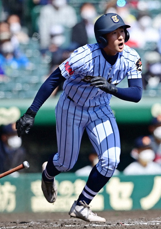 初打席でサヨナラ打東海大菅生のラッキーボーイ 選抜高校野球