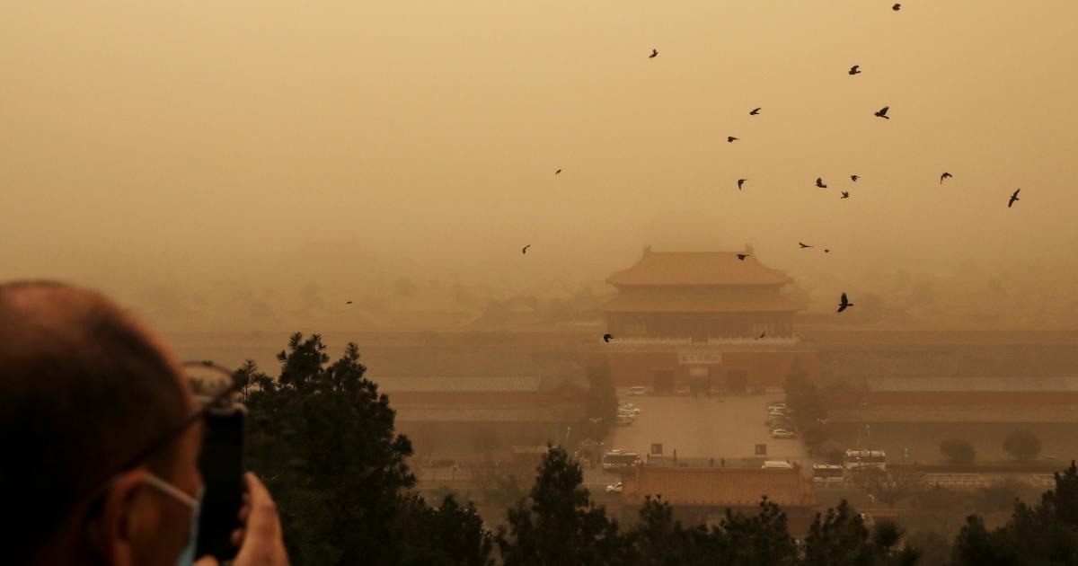 Daily Brief：北京に「最悪の黄砂」襲来