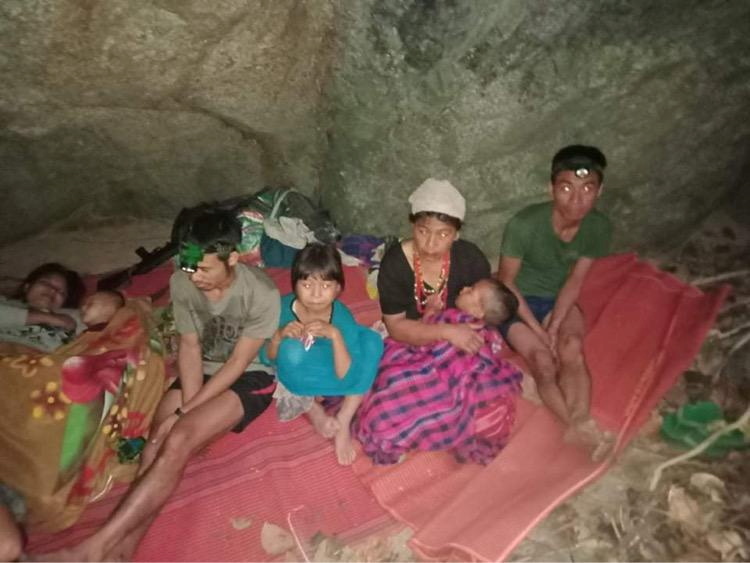 ミャンマー、南東部住民3000人が隣国タイに避難　国軍の空爆受け