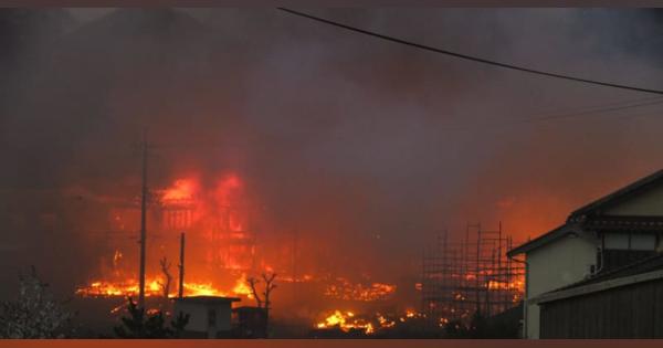 松江で火事、15棟以上延焼　漁港近くの住宅密集地