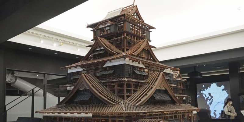 熊本城の天守閣復旧、地震で被災　5年ぶり一般公開へ