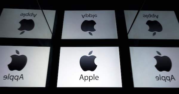 個人情報追跡の広告制限 米アップル 近く新機能