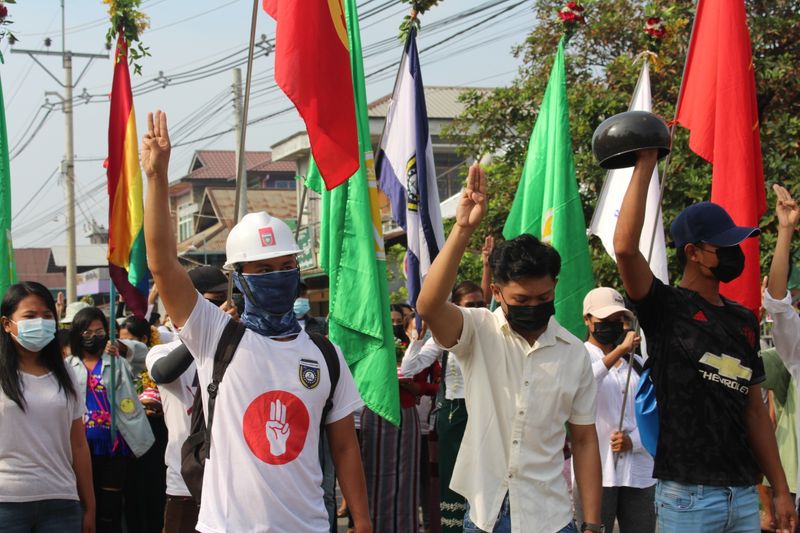 ミャンマー治安部隊、デモのリーダー格2人の身柄拘束　抗議活動続く
