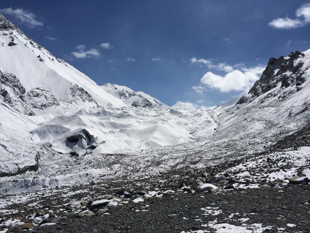 青海チベット高原の雪氷に含まれるマイクロプラスチックの発生源を解明