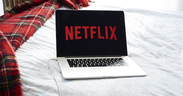 ネットフリックス株急落 １ ３月新規会員数が予想を大幅に下回る