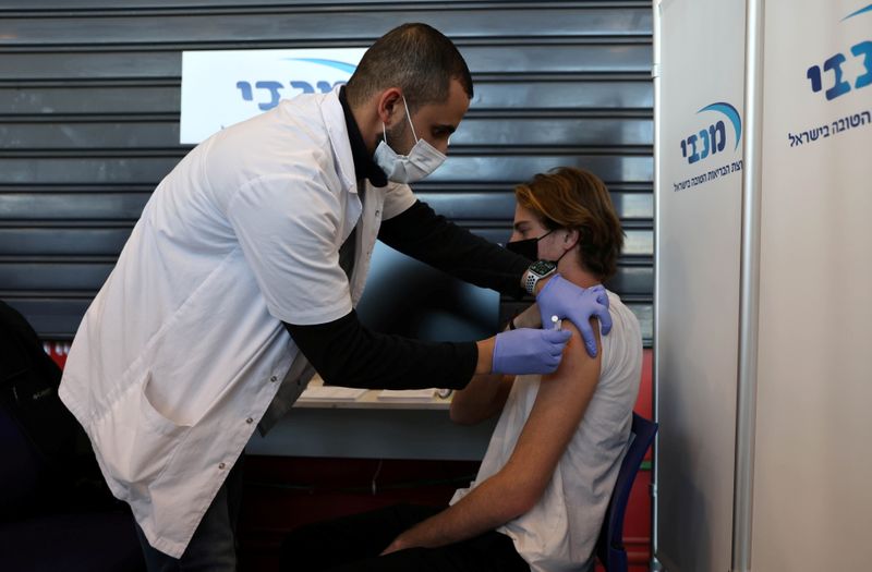 訂正：ファイザー製ワクチン、慢性病患者にも高い有効性＝イスラエル研究