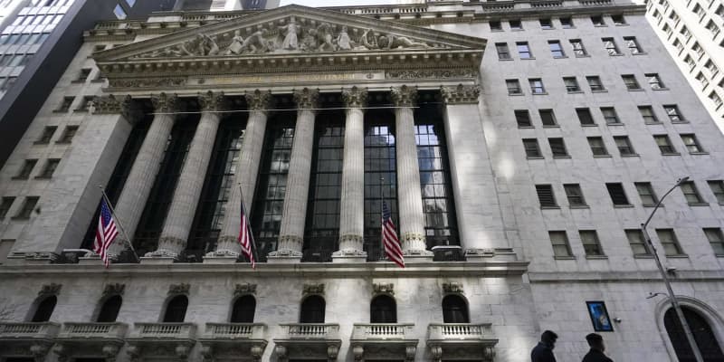 NY株反落、321ドル安　米政権の増税警戒