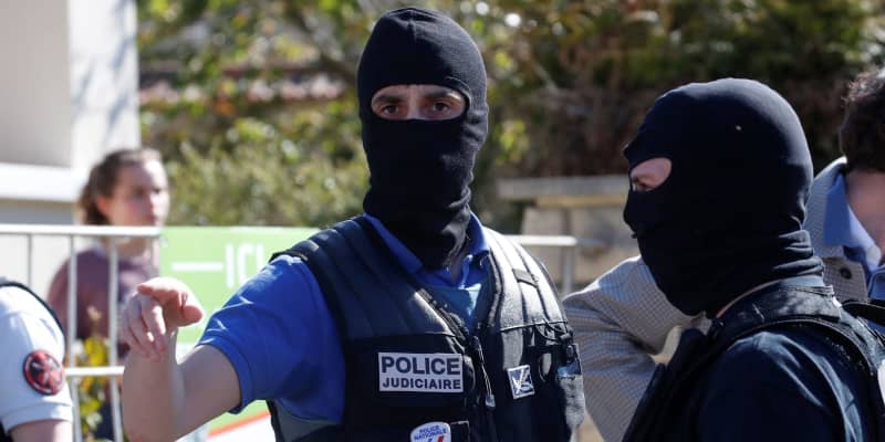 仏、警察署襲撃で1人死亡　容疑者射殺、テロで捜査