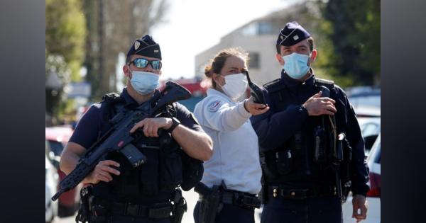 仏警察署で男が刃物で襲撃、職員1人死亡　テロ攻撃として捜査