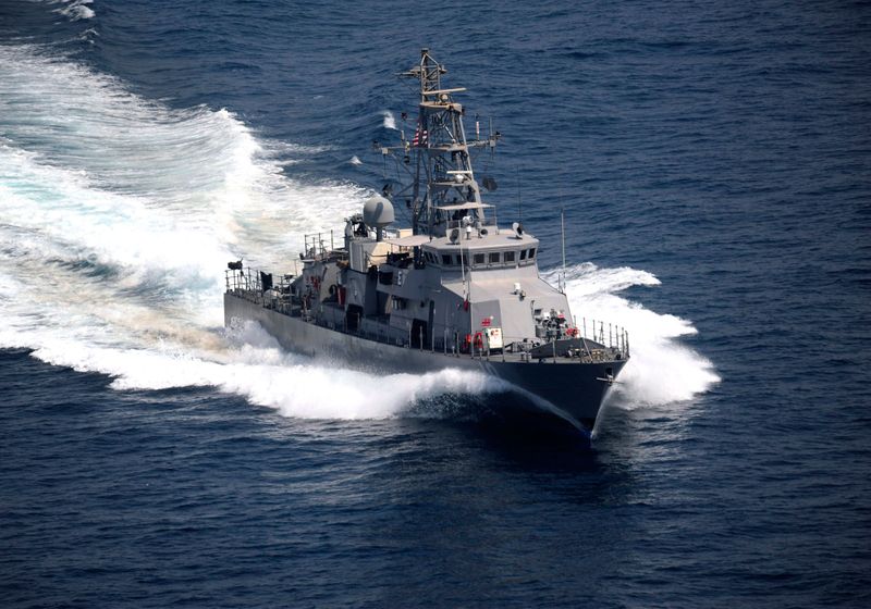 米海軍艦艇、ペルシャ湾で警告射撃　イラン船が接近