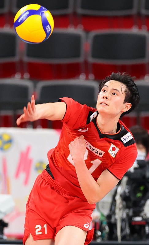 バレー男子19歳の新星 高橋藍が国際試合デビュー 中国に逆転勝ち