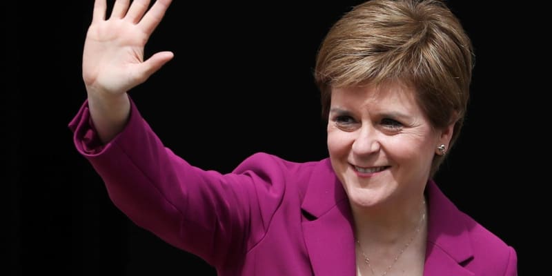 英首相に住民投票の実施迫る　スコットランド独立派党首