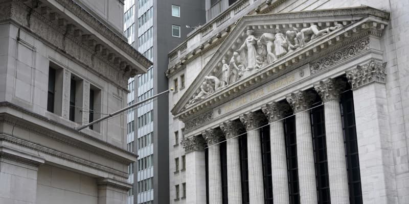 NY株反落、54ドル安　米長期金利の上昇懸念