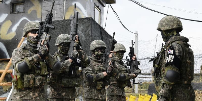 韓国 女性徴兵に29万人賛同 男性の不満反映か