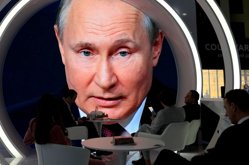プーチン氏、サイバー攻撃のロシア関与説を批判