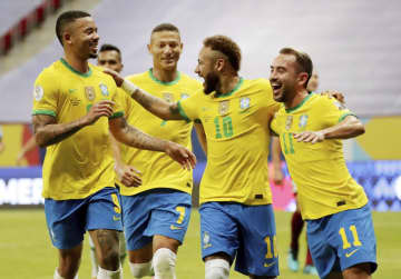 ブラジル白星発進　サッカー南米選手権が開幕
